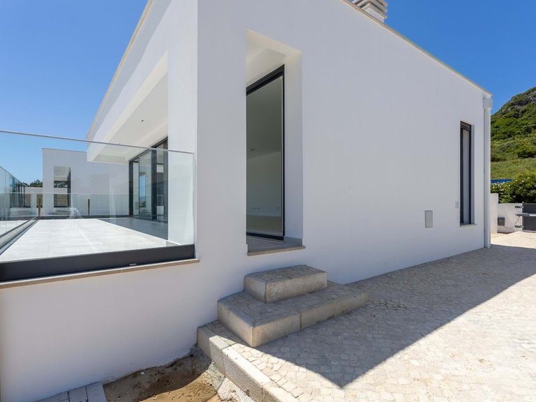 Villa for Sale in Nazaré, Leiria, Portugal 9