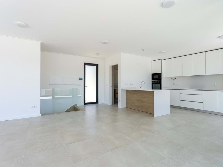 Villa for Sale in Nazaré, Leiria, Portugal 7