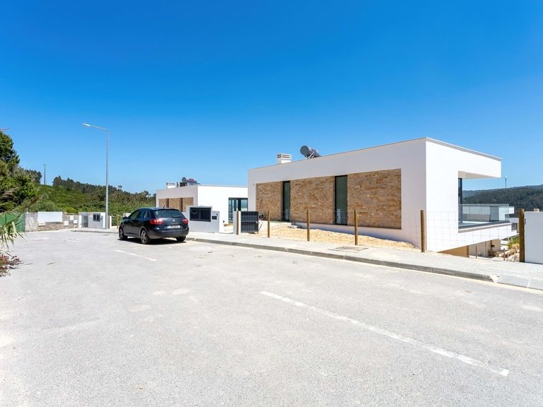 Villa for Sale in Nazaré, Leiria, Portugal 22