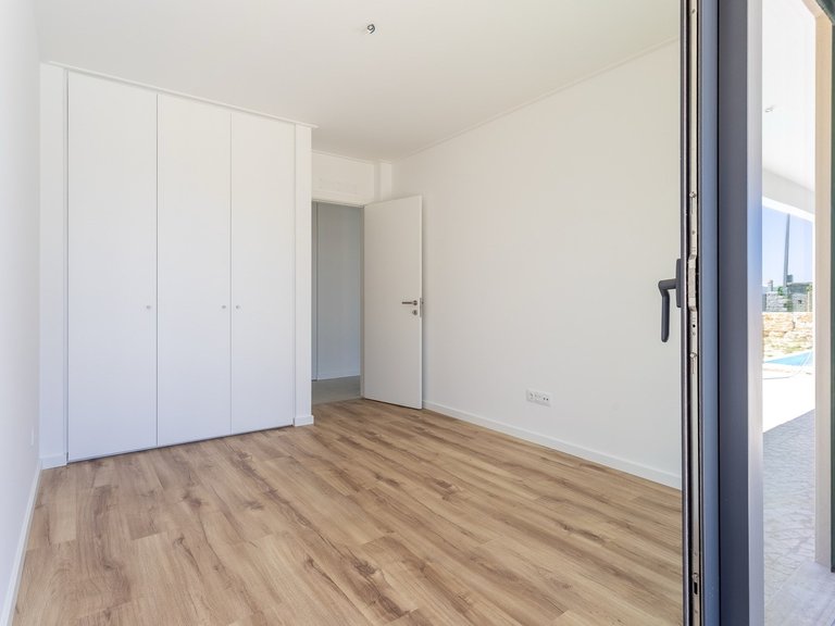 Villa for Sale in Nazaré, Leiria, Portugal 17