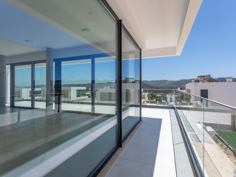 Villa for Sale in Nazaré, Leiria, Portugal 2