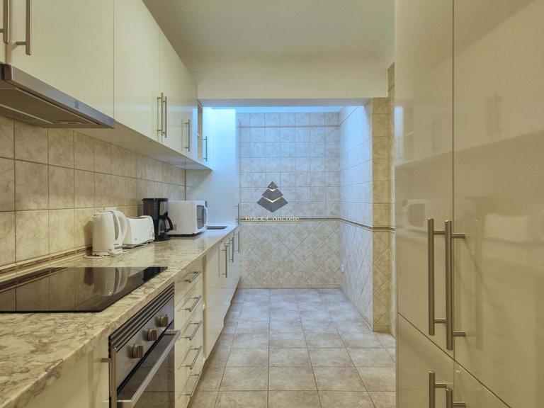 Apartment for Sale in Lagoa, Algarve 11