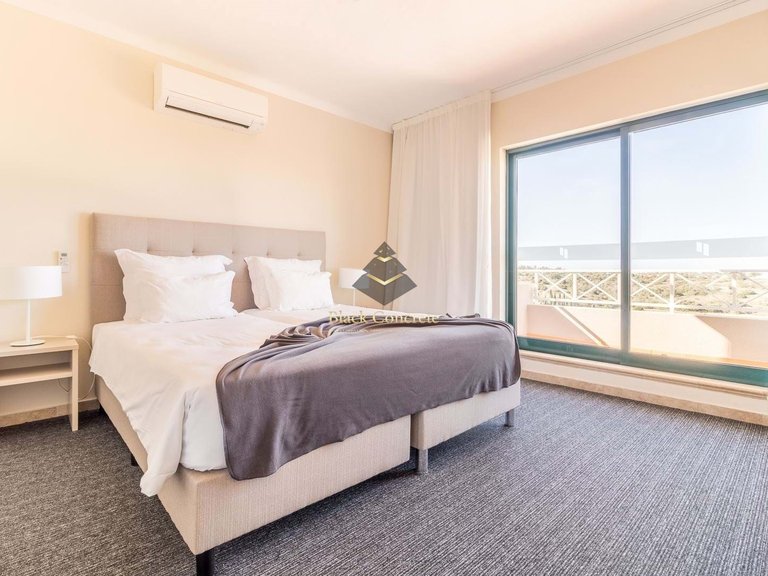 Apartment for Sale in Lagoa, Algarve 4