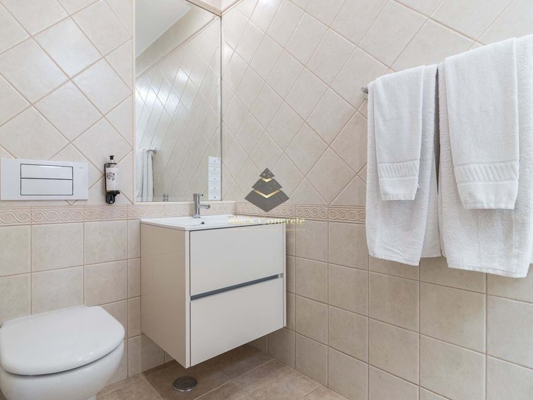 Apartment for Sale in Lagoa, Algarve 12