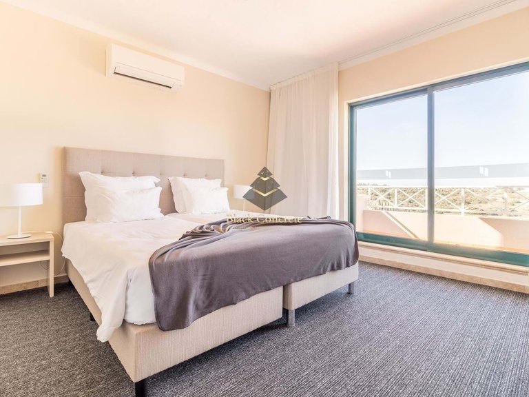 Apartment for Sale in Lagoa, Algarve 4