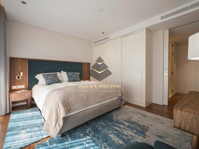 Apartment for Sale in Lisboa, Lisbon 4