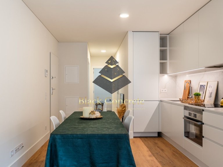 Apartment for Sale in Lisboa, Lisbon 5