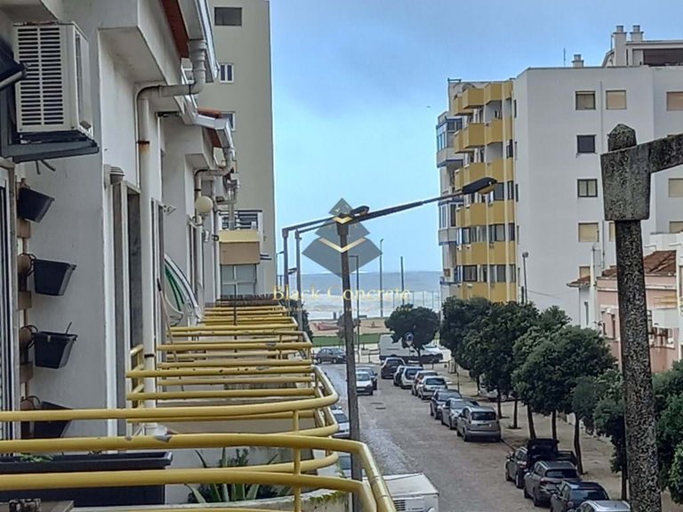 Apartment for Sale in Almada, Setúbal 25