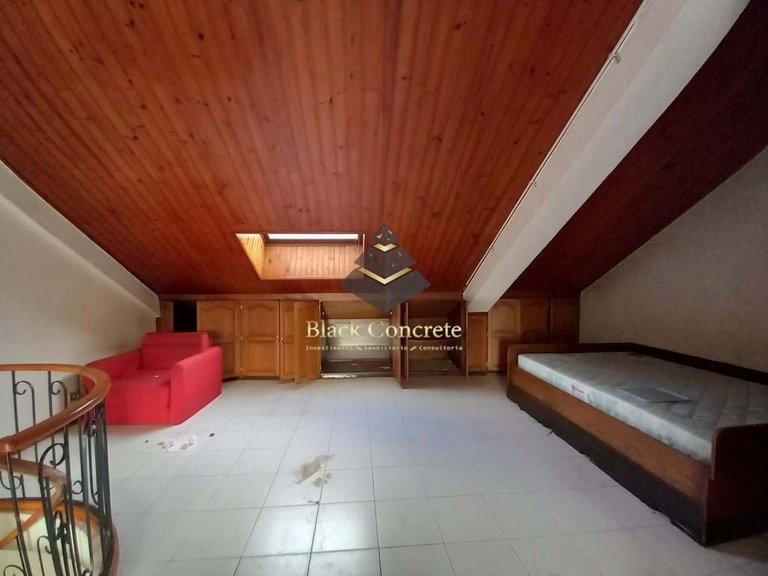 Apartment for Sale in Almada, Setúbal 13