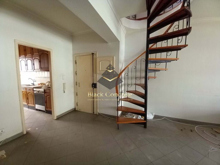 Apartment for Sale in Almada, Setúbal 15