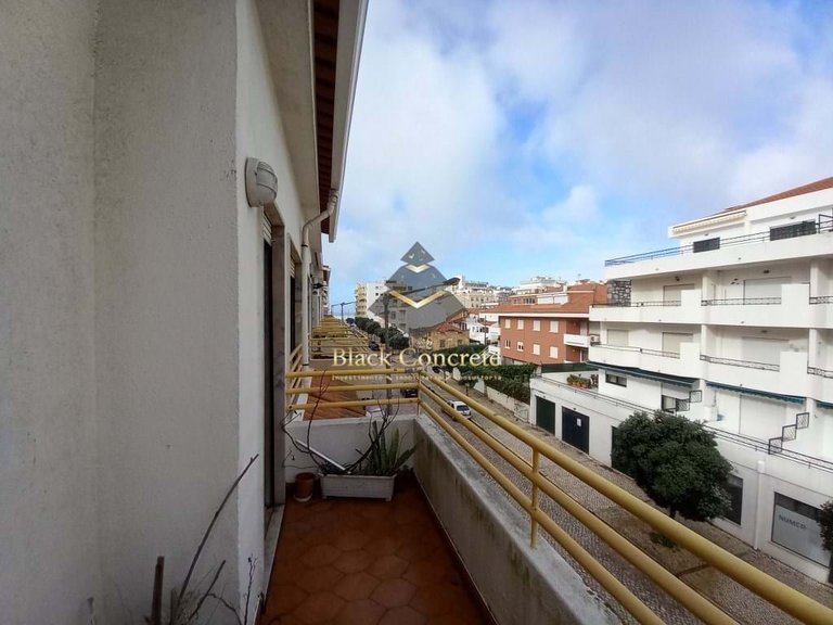 Apartment for Sale in Almada, Setúbal 6
