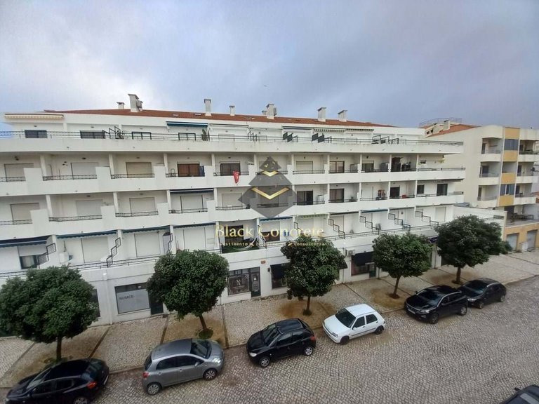 Apartment for Sale in Almada, Setúbal 24