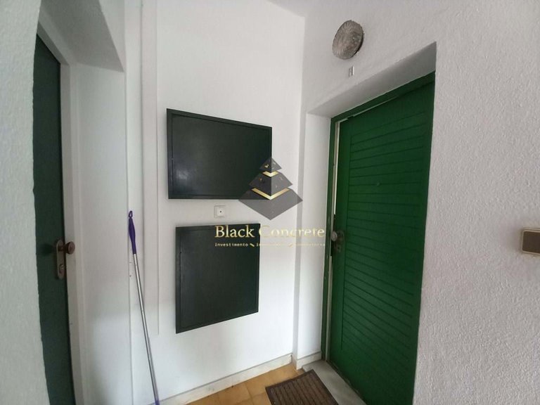Apartment for Sale in Almada, Setúbal 16