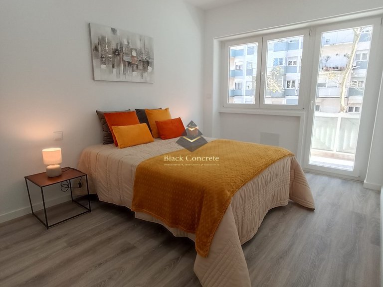 Apartment for Sale in Lisboa, Lisbon 4