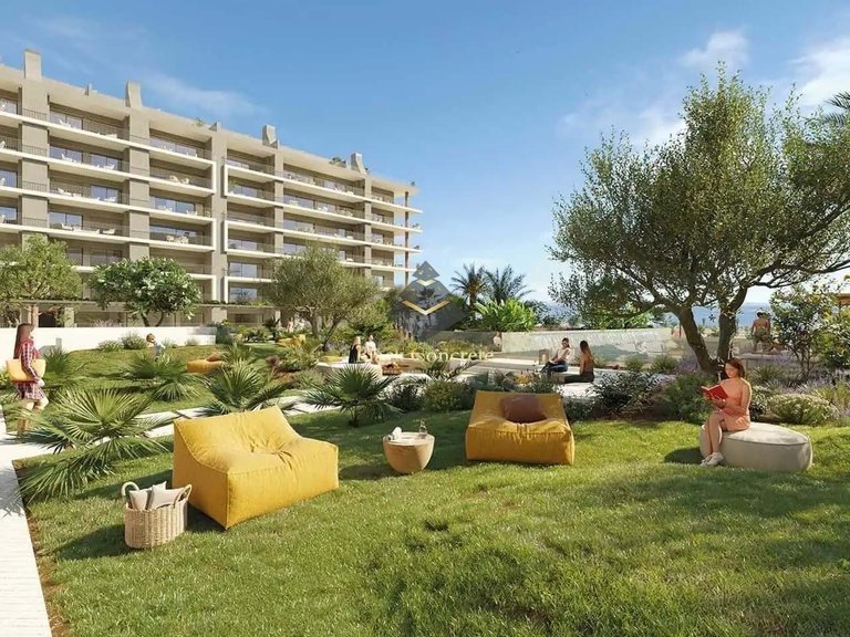 Apartment for Sale in Seixal, Setúbal 2
