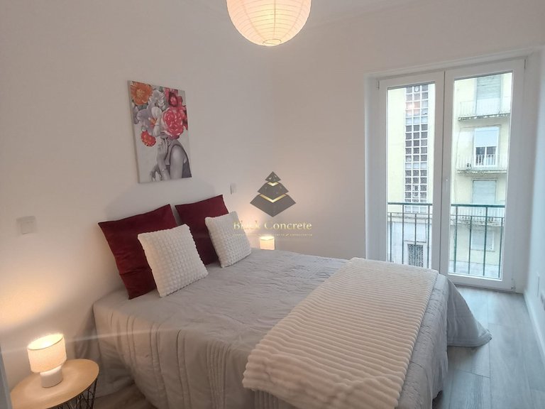Apartment for Sale in Lisboa, Lisbon 2