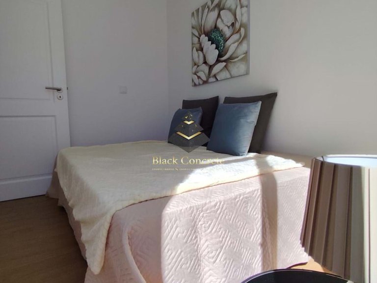 Apartment for Sale in Lisboa, Lisbon 4