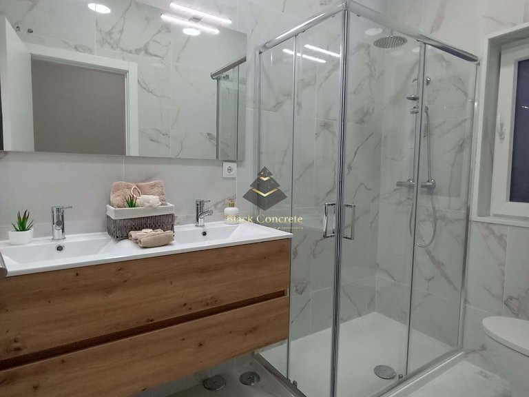 Apartment for Sale in Lisboa, Lisbon 2