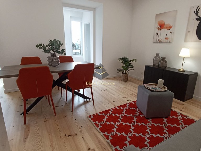 Apartment for Sale in Lisboa, Lisbon 9