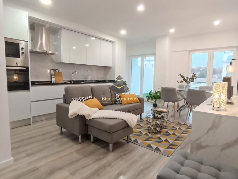 Apartment for Sale in Lisboa, Lisbon 11