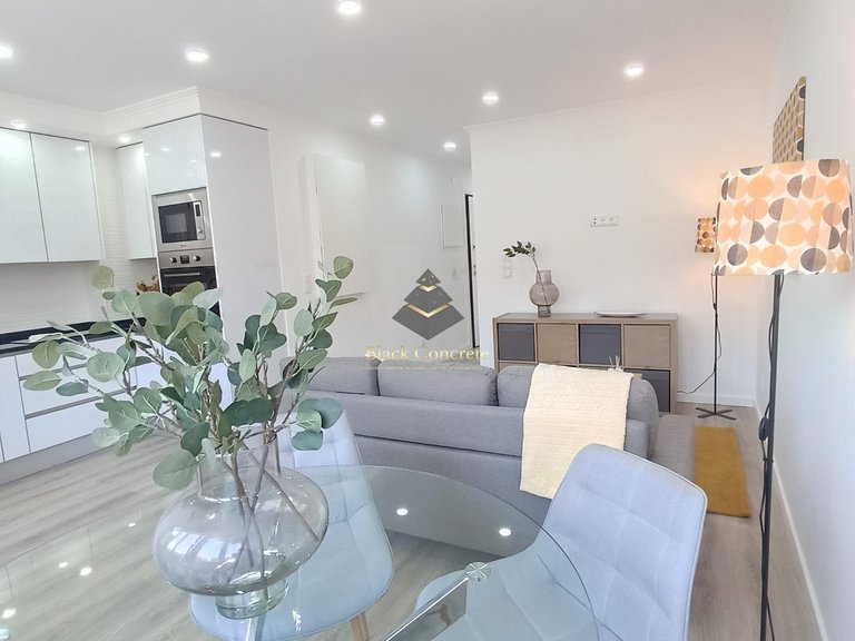 Apartment for Sale in Lisboa, Lisbon 14