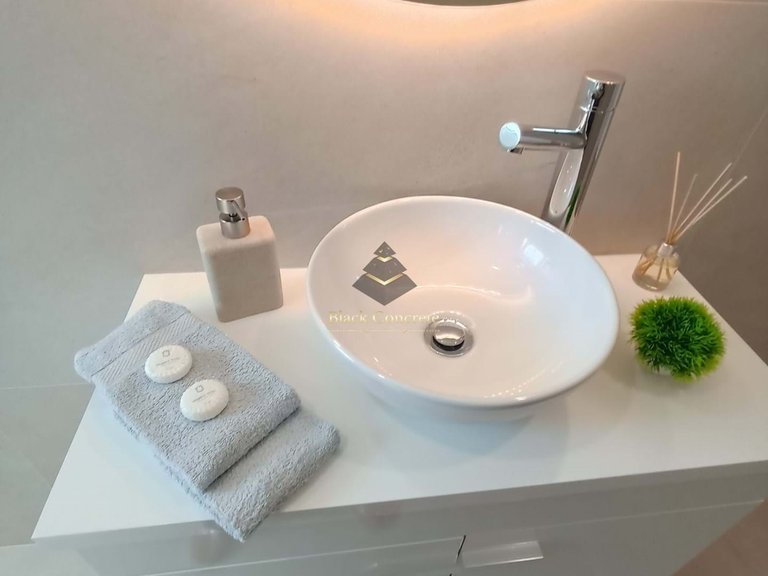 Apartment for Sale in Lisboa, Lisbon 4