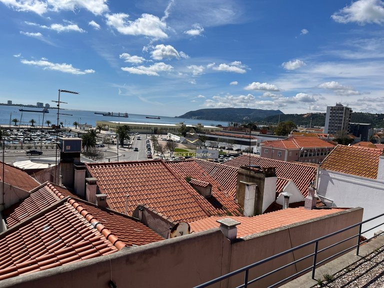 Apartment for Sale in Setúbal, Setúbal 1