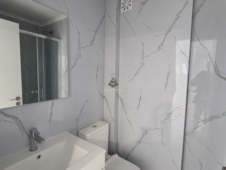 Apartment for Sale in Lisboa, Lisbon 8