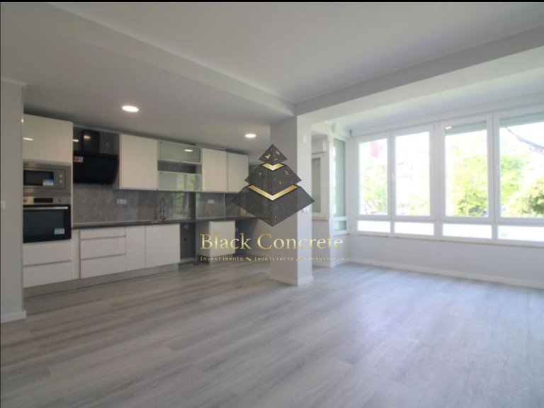Apartment for Sale in Oeiras, Lisbon 1