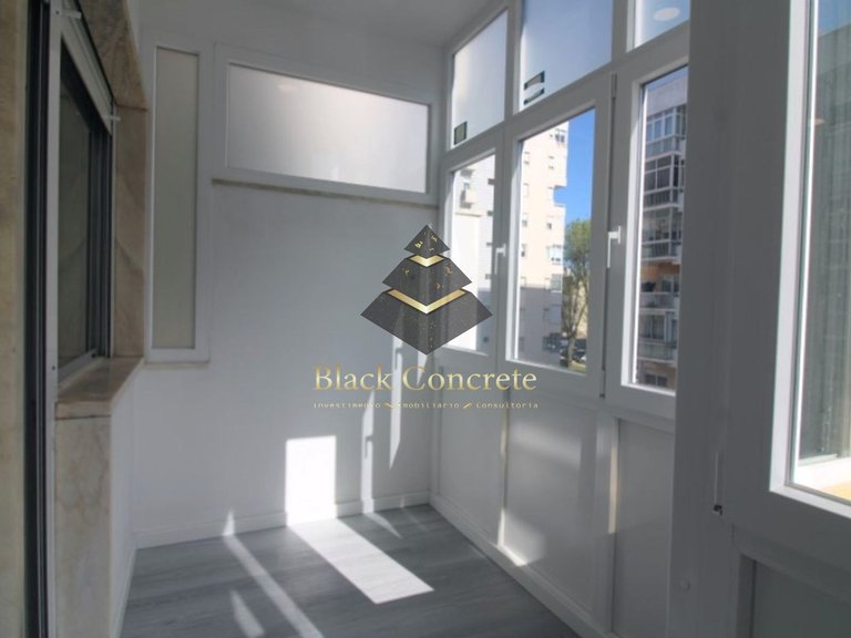 Apartment for Sale in Oeiras, Lisbon 13
