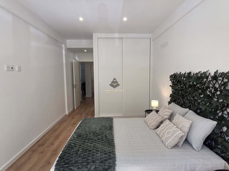 Apartment for Sale in Lisboa, Lisbon 8