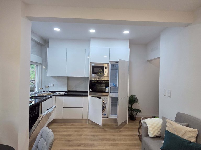 Apartment for Sale in Lisboa, Lisbon 2