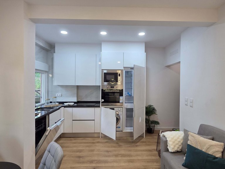Apartment for Sale in Lisboa, Lisbon 1