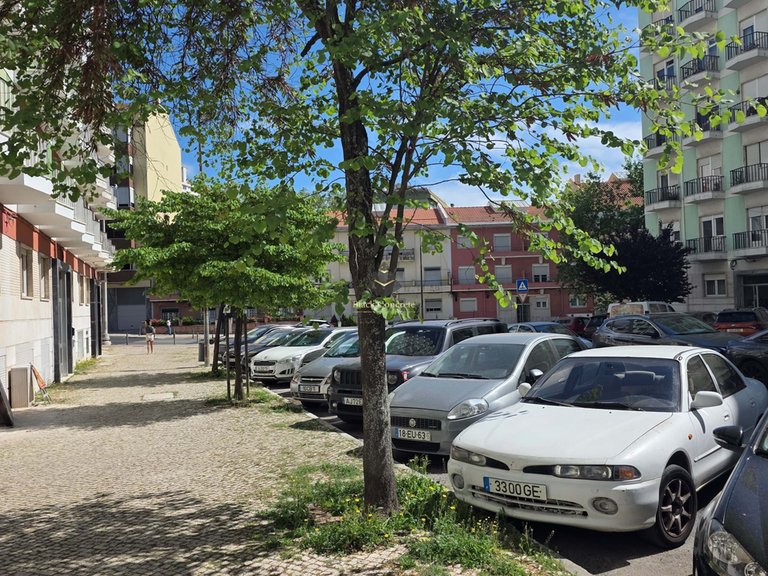 Apartment for Sale in Lisboa, Lisbon 17