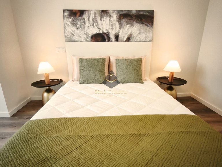Apartment for Sale in Lisboa, Lisbon 17