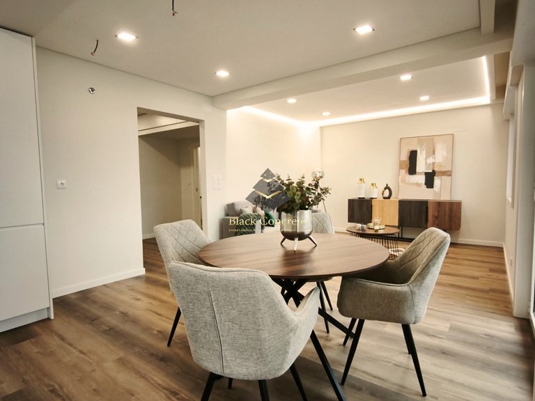 Apartment for Sale in Lisboa, Lisbon 11