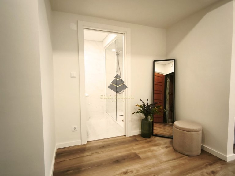Apartment for Sale in Lisboa, Lisbon 12