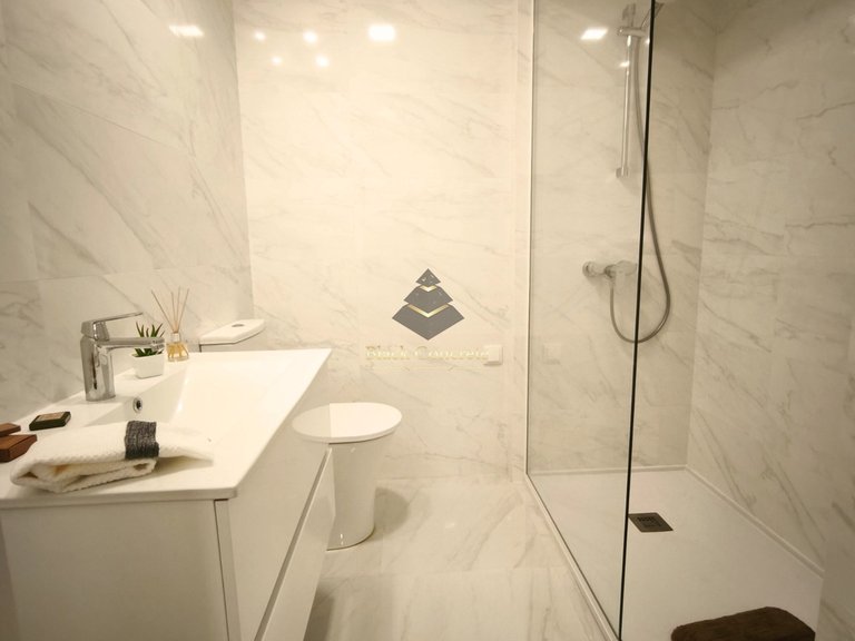 Apartment for Sale in Lisboa, Lisbon 19