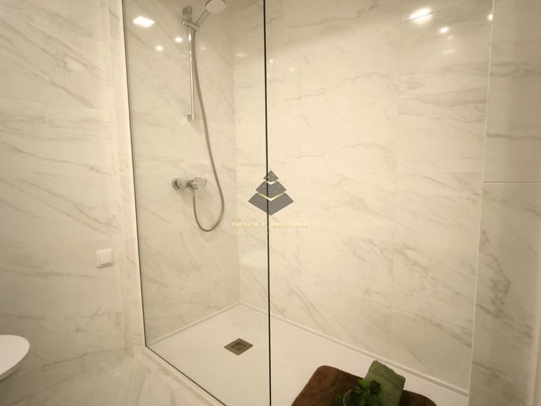 Apartment for Sale in Lisboa, Lisbon 15