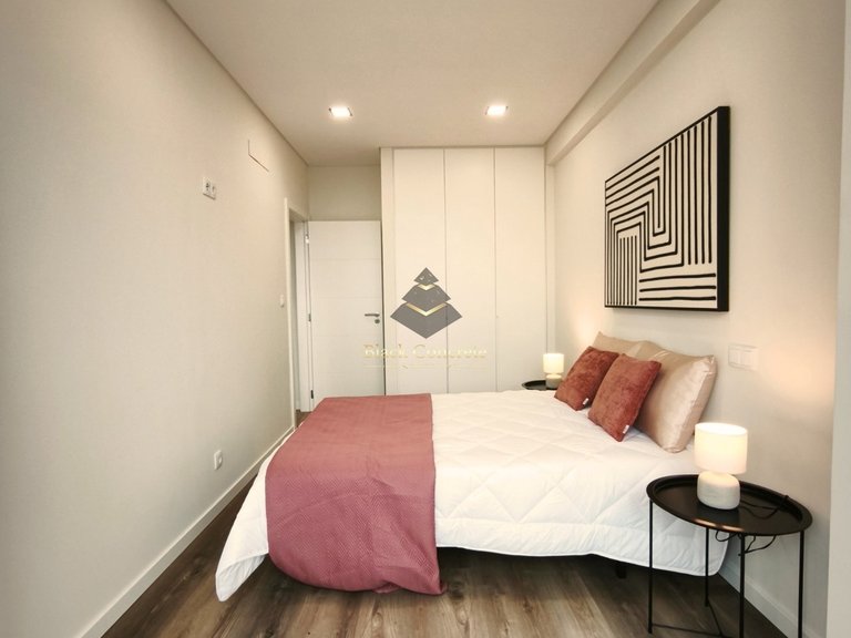Apartment for Sale in Lisboa, Lisbon 28