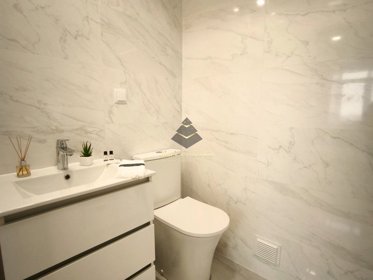 Apartment for Sale in Lisboa, Lisbon 21