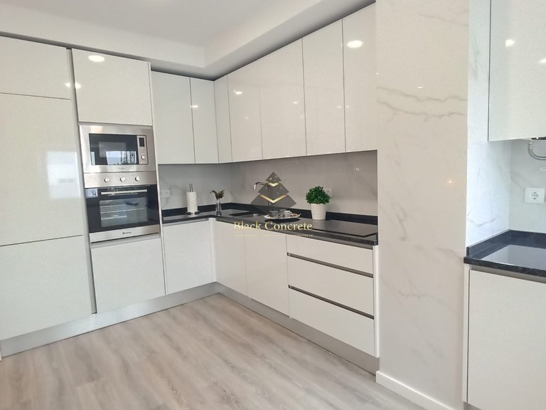Apartment for Sale in Lisboa, Lisbon 4