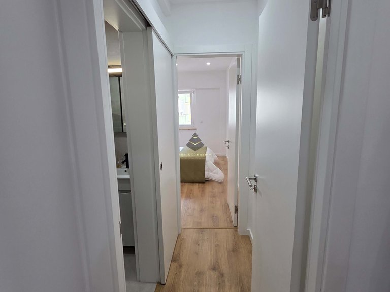 Apartment for Sale in Lisboa, Lisbon 11