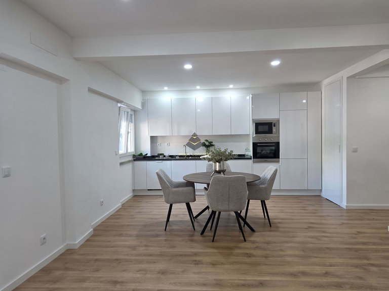 Apartment for Sale in Lisboa, Lisbon 2
