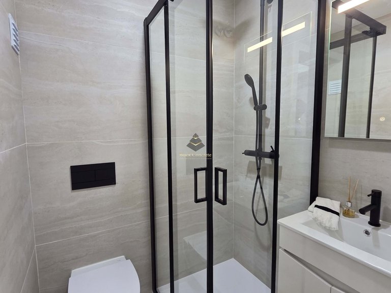Apartment for Sale in Lisboa, Lisbon 12