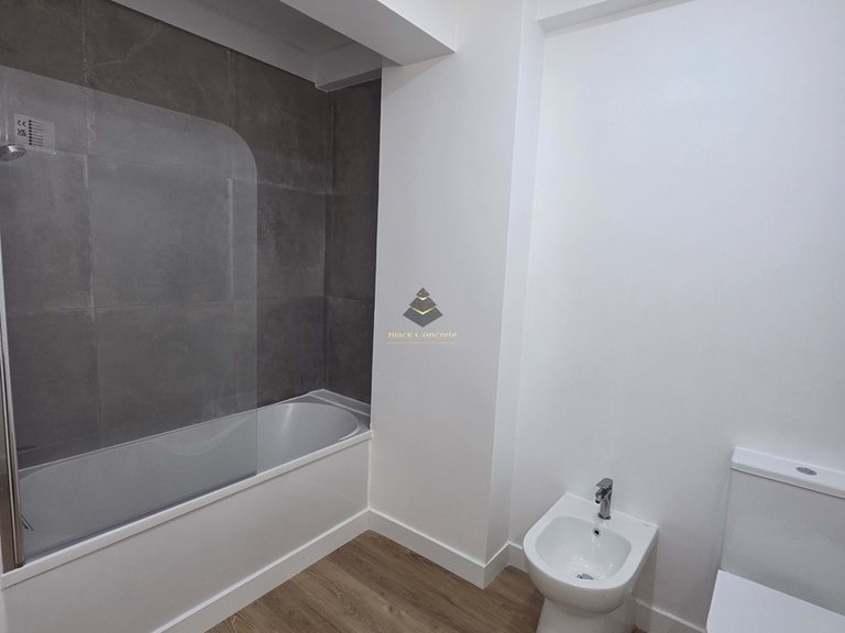 Apartment for Sale in Lisboa, Lisbon 15