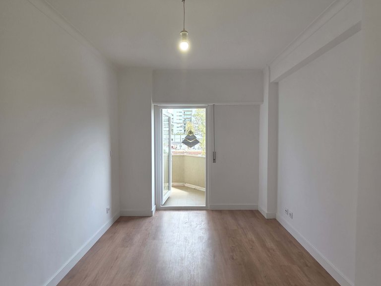 Apartment for Sale in Lisboa, Lisbon 11