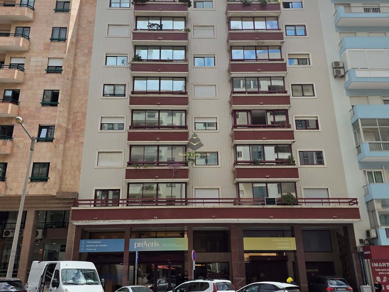 Apartment for Sale in Lisboa, Lisbon 33