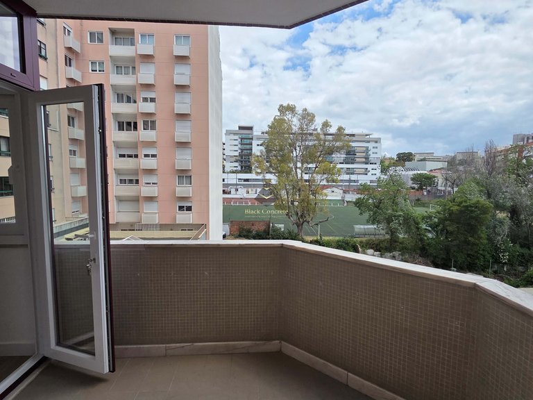 Apartment for Sale in Lisboa, Lisbon 24