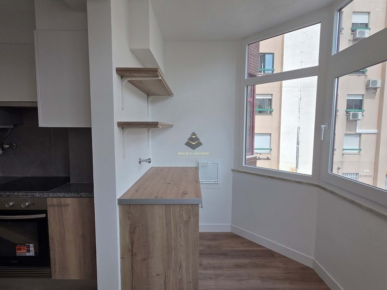 Apartment for Sale in Lisboa, Lisbon 27